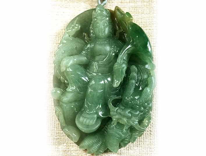 玉雕大师万克峰作品《乘龙观音》16